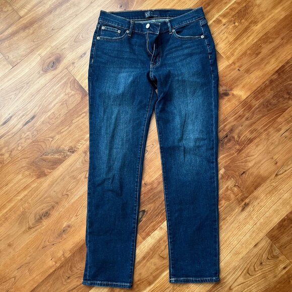 NWOT** GAP girlfriend denim jeans - Picture 1 of 3